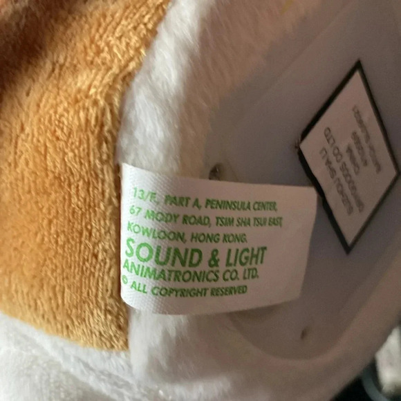 SOUND AND LIGHT CHRISTMAS MUSICAL HOUND-DOG WORKS  SINGS I FEEL GOOD AND DANCES - Picture 6 of 15